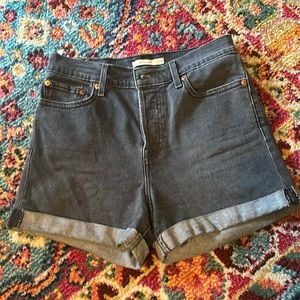 Levi’s Black Wedgie Short